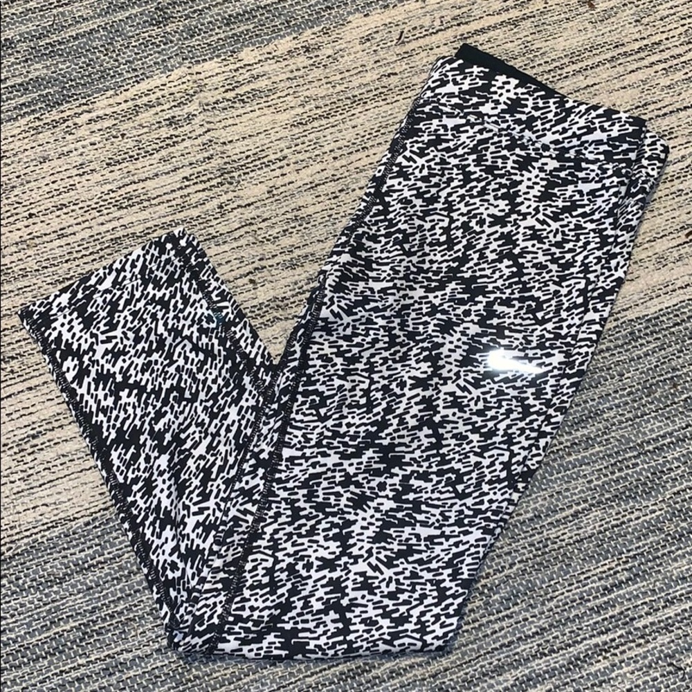 nike dri-fit crop leggings